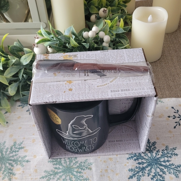 Harry Potter color changing mug & wand set - Picture 2 of 4